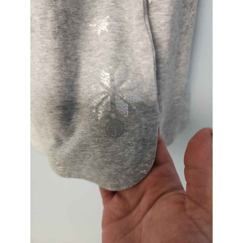 T by Talbots Gray Long‎ Sleeve Top Shirt Shiny Snowflakes All over Sz XS - Picture 5 of 8